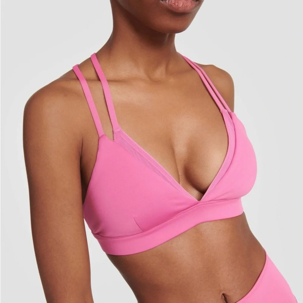 🆕ALO YOGA Airlift Layer Up Sports Bra
